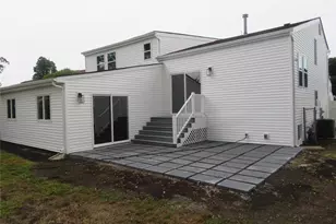 16 Sunshine Ln, Amityville, NY 11701 - Photo 34