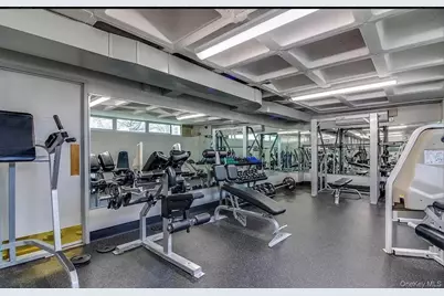15038 Union Turnpike #8F, Kew Gardens, NY 11367 - Photo 20