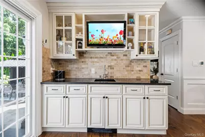 808 Fire Island Avenue, West Islip, NY 11795 - Photo 8