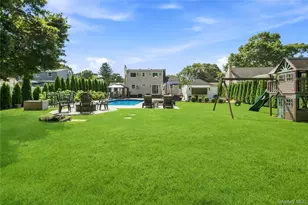 808 Fire Island Ave, West Islip, NY 11795 - Photo 24
