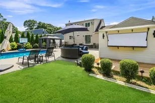 808 Fire Island Ave, West Islip, NY 11795 - Photo 22