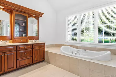 3 Spring Bay Lane, Lloyd Harbor, NY 11743 - Photo 18