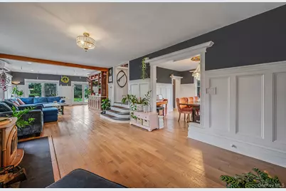 6 New York Avenue, Stony Brook, NY 11790 - Photo 6