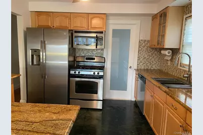 541 E Park Avenue #1st Floor, Long Beach, NY 11561 - Photo 4