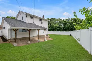 3 Evelyn Ln, Syosset, NY 11791 - Photo 16