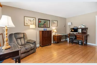 9 Dillmont Drive, Smithtown, NY 11787 - Photo 6