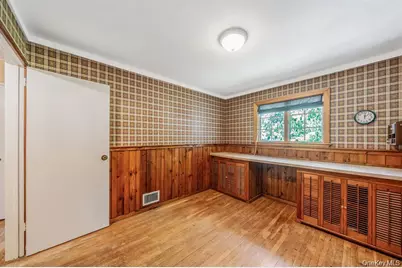 34 Gristmill Lane, Huntington, NY 11743 - Photo 16