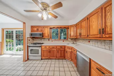 34 Gristmill Lane, Huntington, NY 11743 - Photo 12
