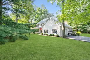 470 Pond Path, East Setauket, NY 11733 - Photo 2