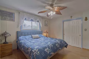 14 Winthrop Pl, Deer Park, NY 11729 - Photo 16