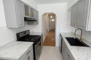 1080 Rhinelander Ave, Bronx, NY 10461 - Photo 1