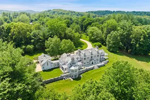336 Cantitoe St, Bedford Hills, NY 10507 - Photo 2