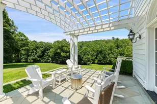 336 Cantitoe St, Bedford Hills, NY 10507 - Photo 32