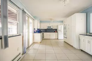 36 Schenk Dr, Shirley, NY 11967 - Photo 6