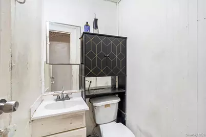 407 Eldert Lane, Brooklyn, NY 11208 - Photo 14