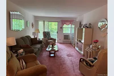 1840 Crompond Road #3B4, Peekskill, NY 10566 - Photo 6