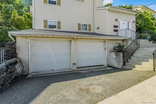 239 Mary Lou Ave, Yonkers, NY 10703 - Photo 4