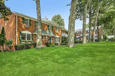 4 Salem Court, Suffern, NY 10901 - Photo 2