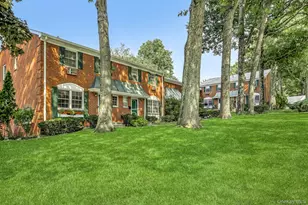 4 Salem Ct, Suffern, NY 10901 - Photo 2