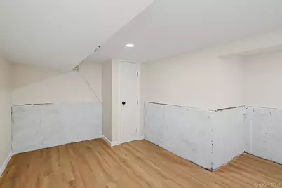 414 Westview Avenue, Deer Park, NY 11729 - Photo 14