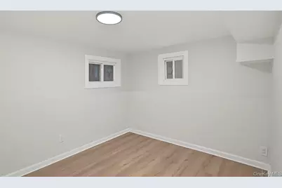 414 Westview Avenue, Deer Park, NY 11729 - Photo 18