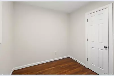 414 Westview Avenue, Deer Park, NY 11729 - Photo 12