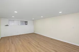414 Westview Ave, Deer Park, NY 11729 - Photo 16