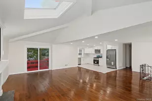 414 Westview Ave, Deer Park, NY 11729 - Photo 6