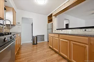 191 Nassau Blvd, New Hyde Park, NY 11040 - Photo 12