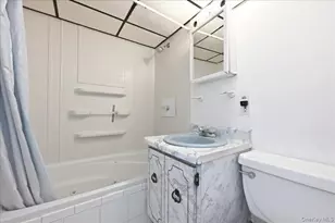 191 Nassau Blvd, New Hyde Park, NY 11040 - Photo 28
