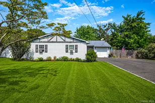 40 Elm Ave, Flanders, NY 11901 - Photo 2