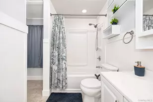 40 Elm Ave, Flanders, NY 11901 - Photo 24