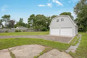 239 Ocean Ave, Brentwood, NY 11717 - Photo 24