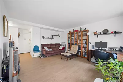 33-64 21st Street #6C, Astoria, NY 11106 - Photo 2