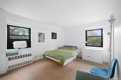 33-64 21st Street #6C, Astoria, NY 11106 - Photo 8