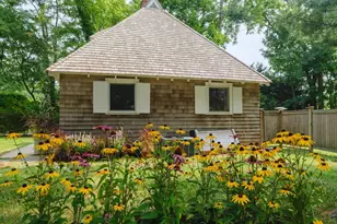 1320 Arshamomaque Ave, Southold, NY 11971 - Photo 18