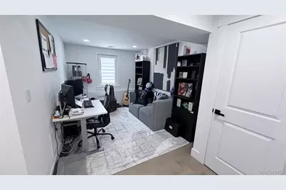 1739 Quarter Street, West Babylon, NY 11704 - Photo 28