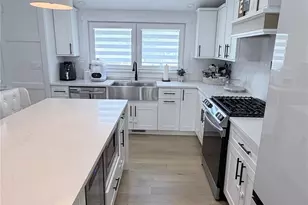 1739 Quarter St, West Babylon, NY 11704 - Photo 4