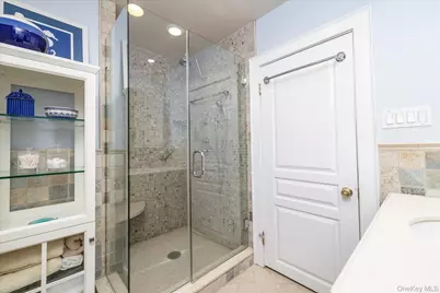 72 Broadway, Rockville Centre, NY 11570 - Photo 24