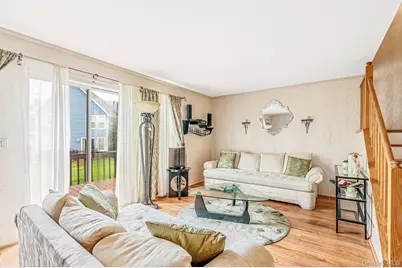 11 Broadlawn Drive, Central Islip, NY 11722 - Photo 12