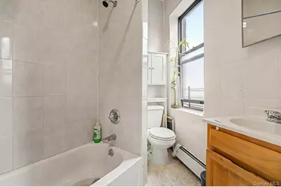 101-06 88th, Ozone Park, NY 11416 - Photo 6