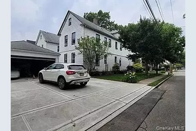 182 Lowell Avenue #upper, Floral Park, NY 11001 - Photo 2