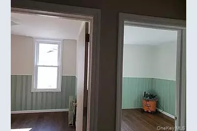 182 Lowell Avenue #upper, Floral Park, NY 11001 - Photo 8