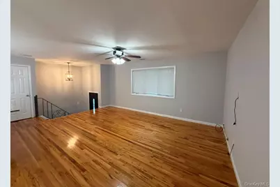 24 California Avenue, Bay Shore, NY 11706 - Photo 4