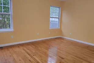 34 Nassau Ave, Glen Cove, NY 11542 - Photo 6