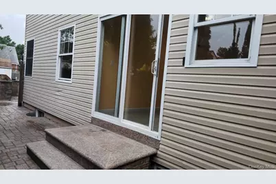34 Nassau Avenue #1, Glen Cove, NY 11542 - Photo 2