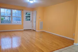 34 Nassau Ave, Glen Cove, NY 11542 - Photo 4