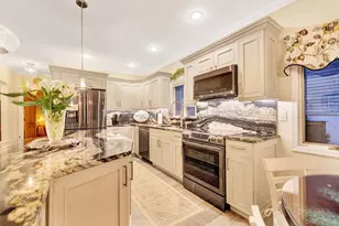 2660 Riverside Dr, Wantagh, NY 11793 - Photo 24