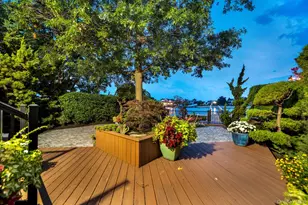 2660 Riverside Dr, Wantagh, NY 11793 - Photo 10