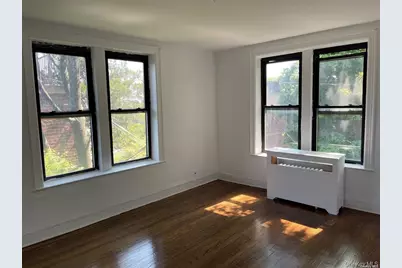 1 Hillside Avenue #3B, Great Neck, NY 11021 - Photo 4